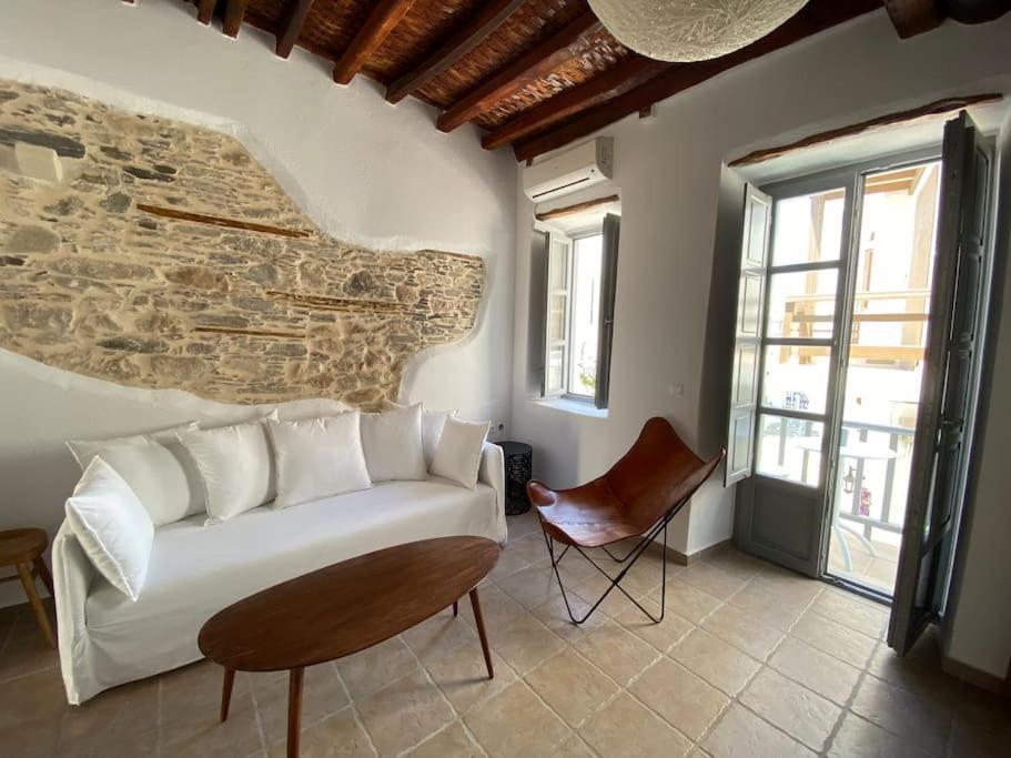 Apartment Venghera In The Heart Of Naousa (Paros)