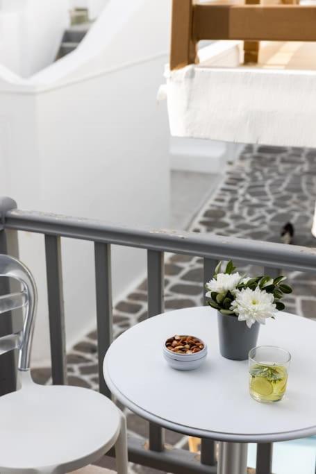 Venghera In The Heart Of Naousa (Paros)